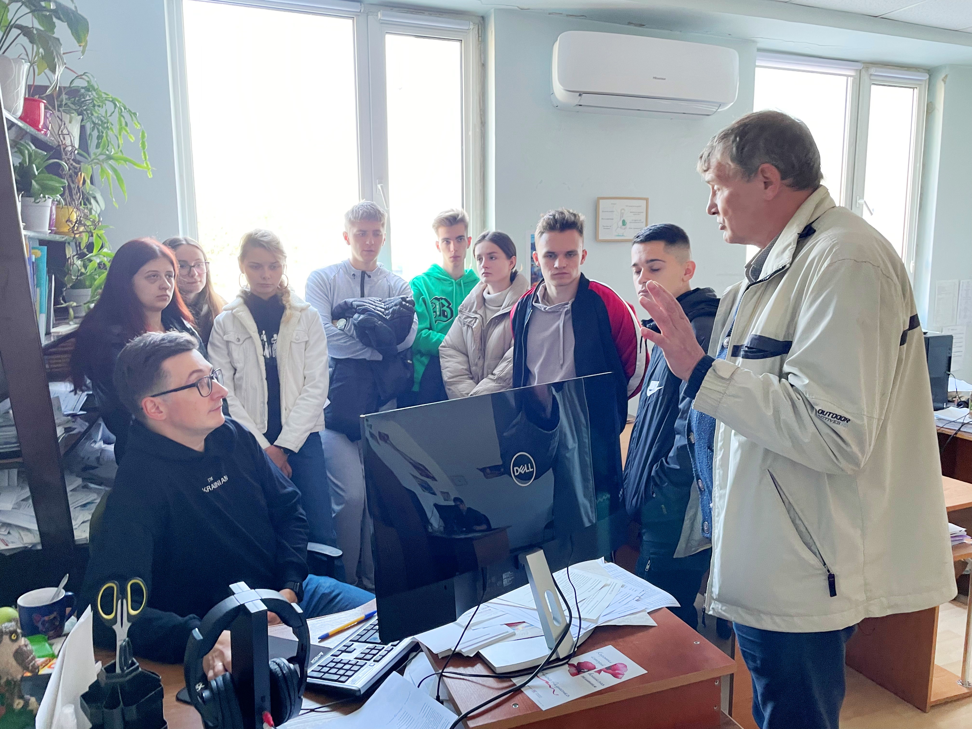 Спершу студенти змогли перевірити теоретичні знання